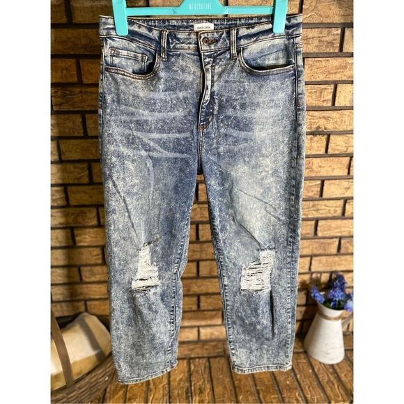 Sneak Peek Acid Wash Jeans‎ - Picture 1 of 5